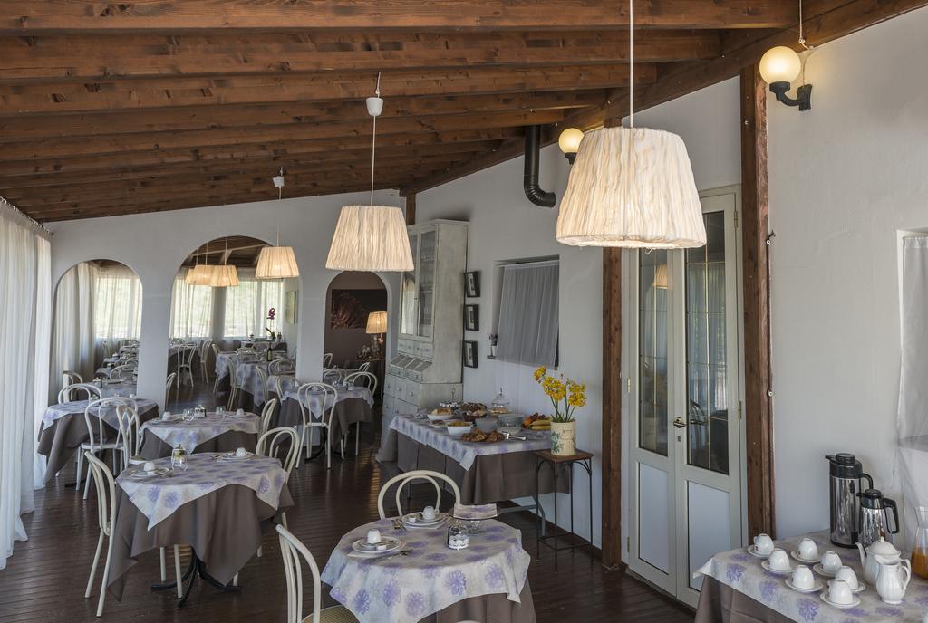 Hotel Il Cavallino Blu Volterra Luaran gambar