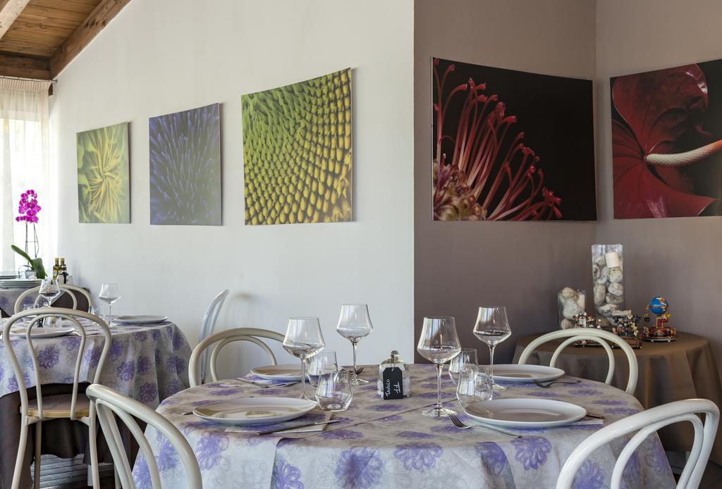 Hotel Il Cavallino Blu Volterra Luaran gambar